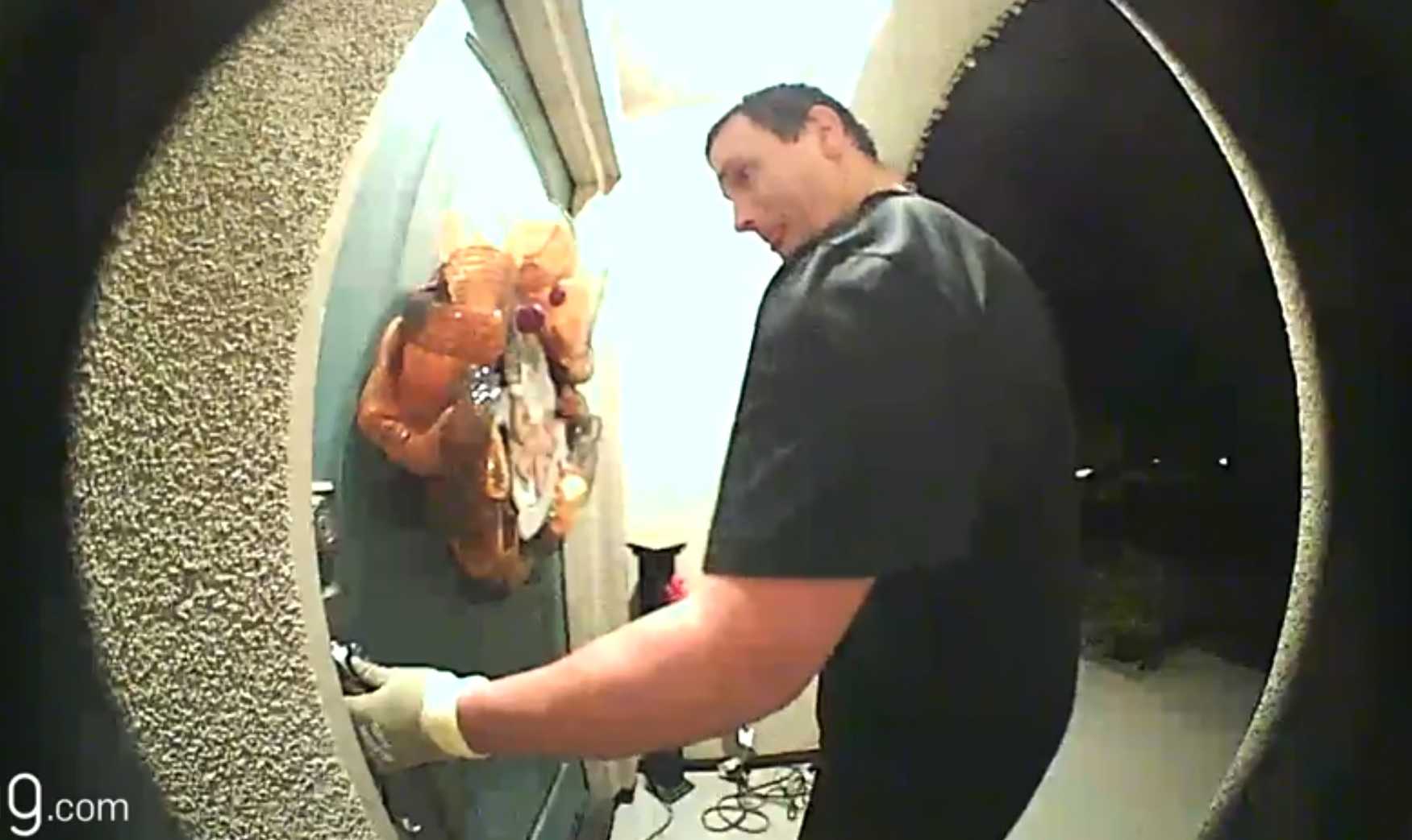 Wanted thief caught on surveillance video in Roseville, police say
