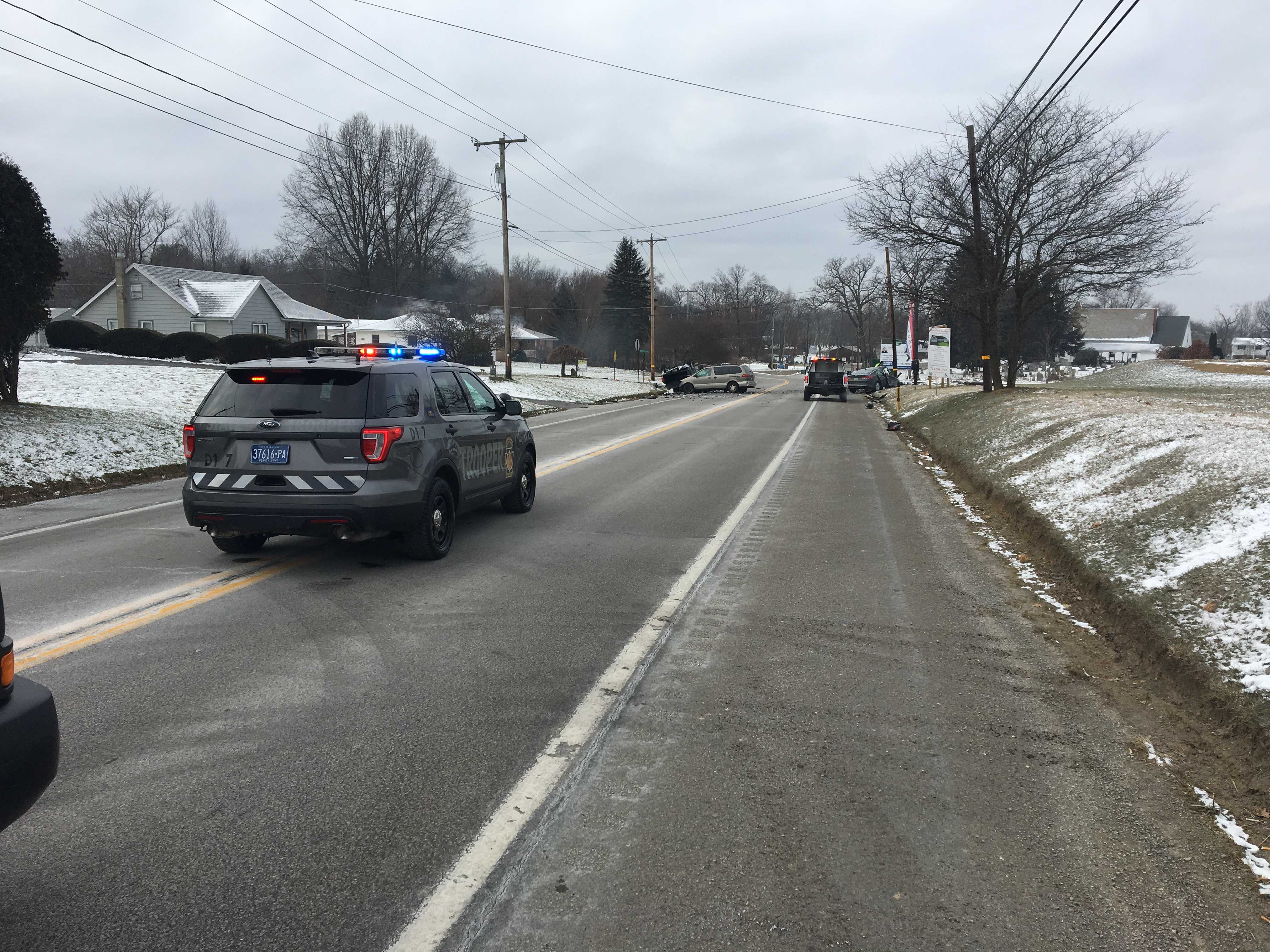 One person killed in 3-vehicle crash in Butler County