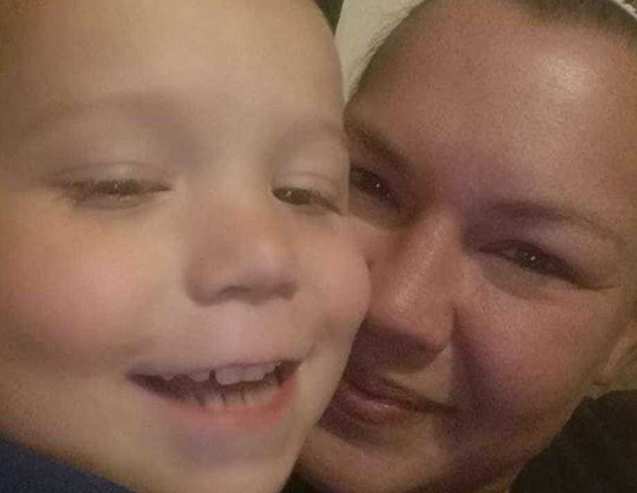 Support, Christmas cards pour in for young survivor of Sutherland Springs church shooting