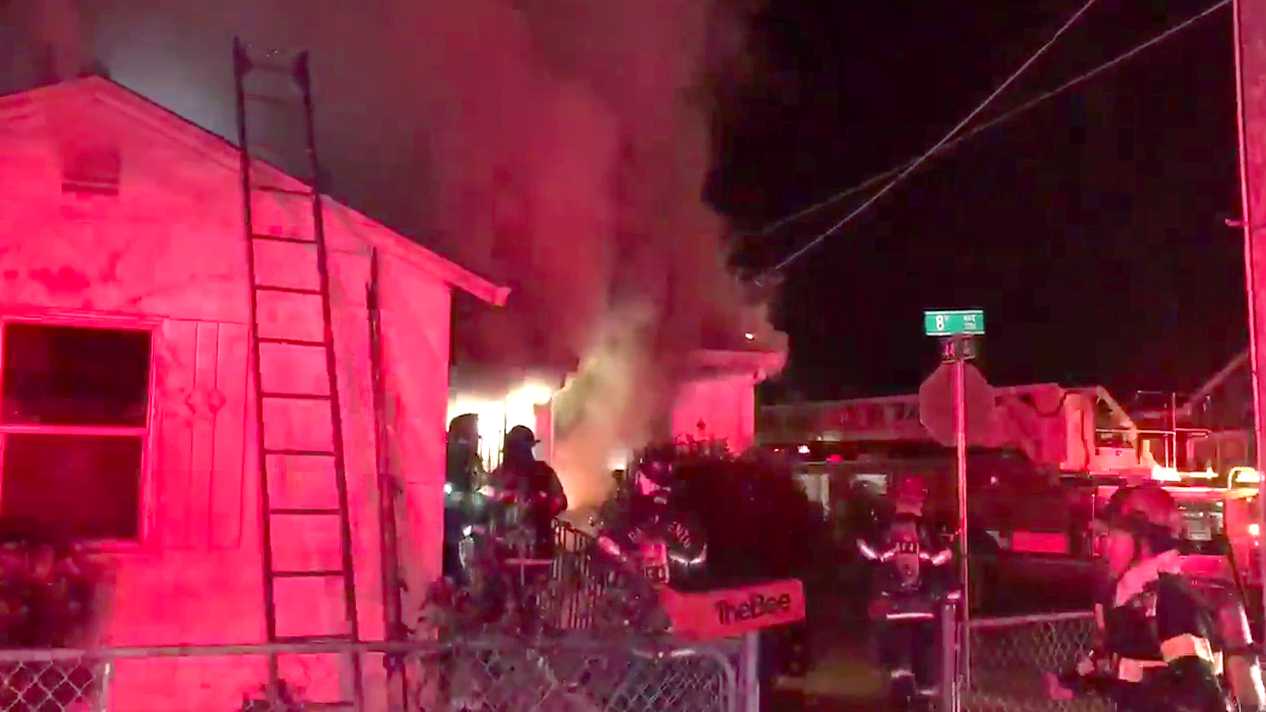 Elderly woman rescued from Sacramento house fire