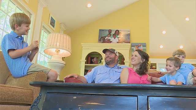 Whoa! Family of five expecting sextuplets