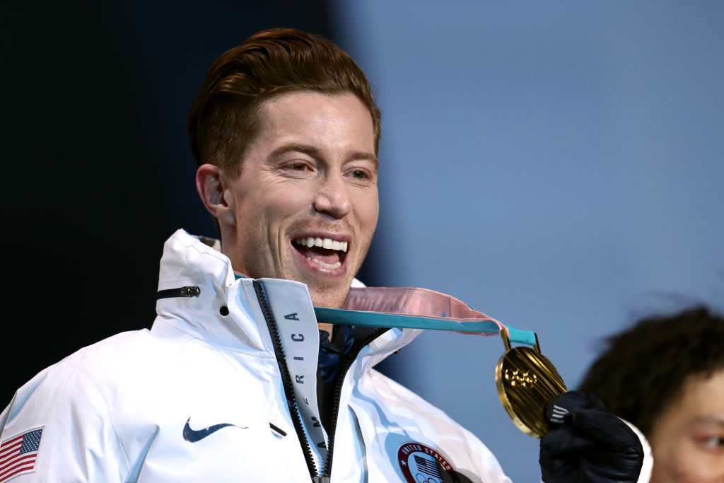 Shaun White says he used 'poor choice of words' in dismissing past harassment claims