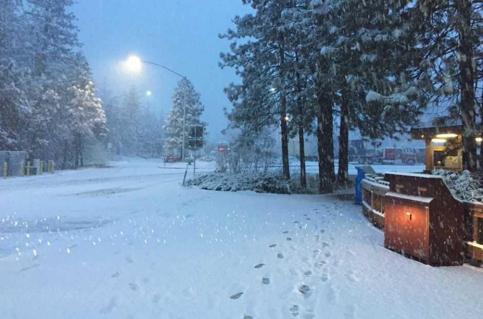 Snow blankets Sierra, prompts several school closures