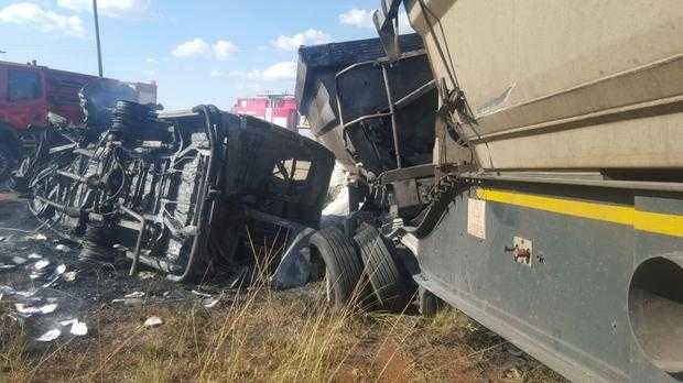In South Africa, 18 students killed in bus crash In South Africa, 18 students killed in bus crash