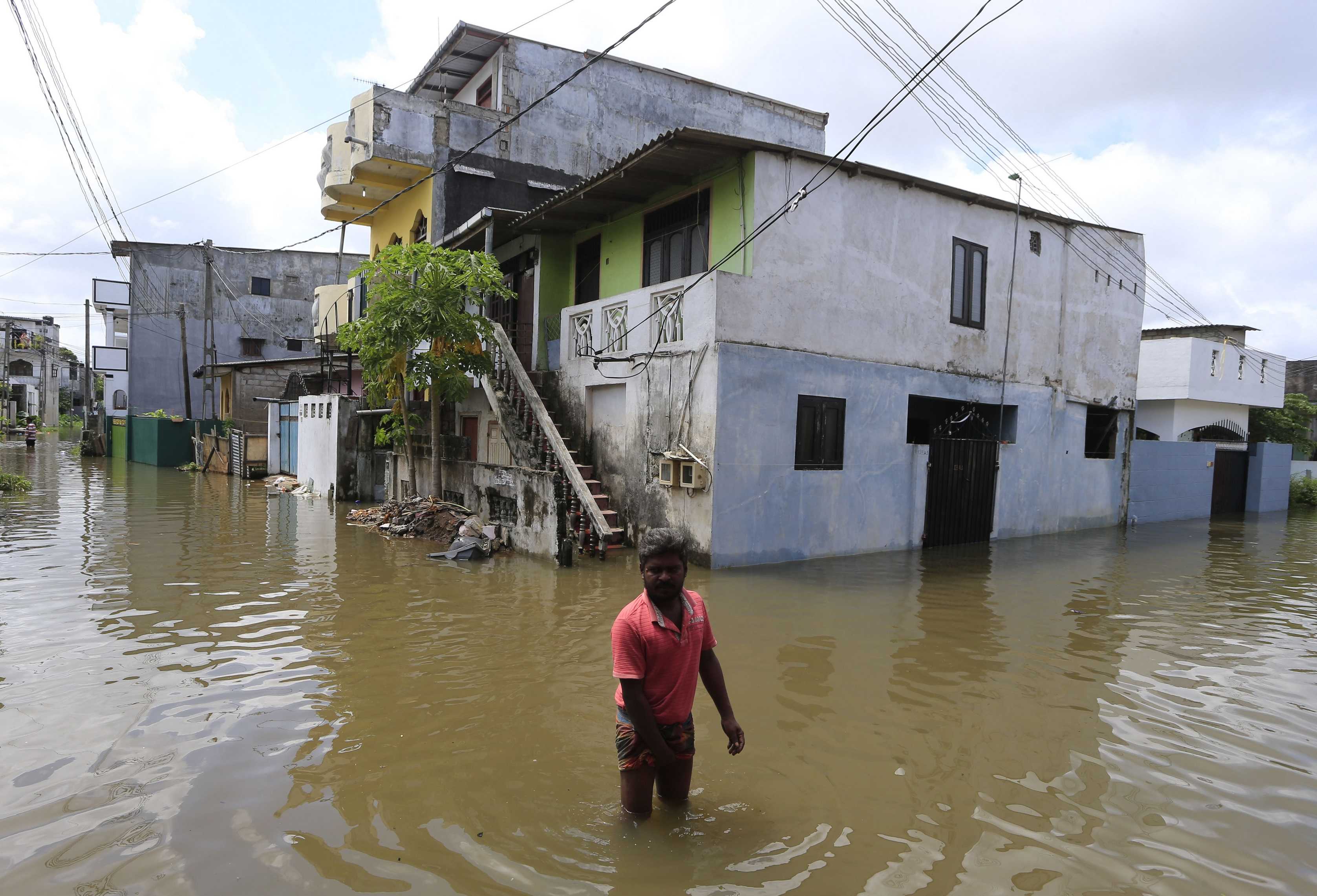 Sri Lanka flooding reaches worst point in 14 years