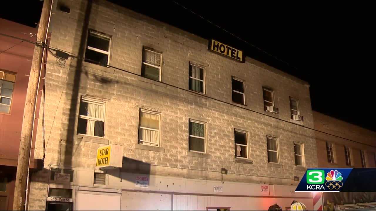 Nearly 70 people escape overnight Lodi hotel fire