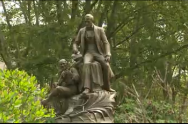 City holds first public hearing on controversial Stephen Foster statue