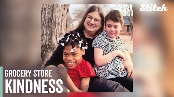 'Thank you for giving me hope:' ​Clerks pay for single mother's groceries