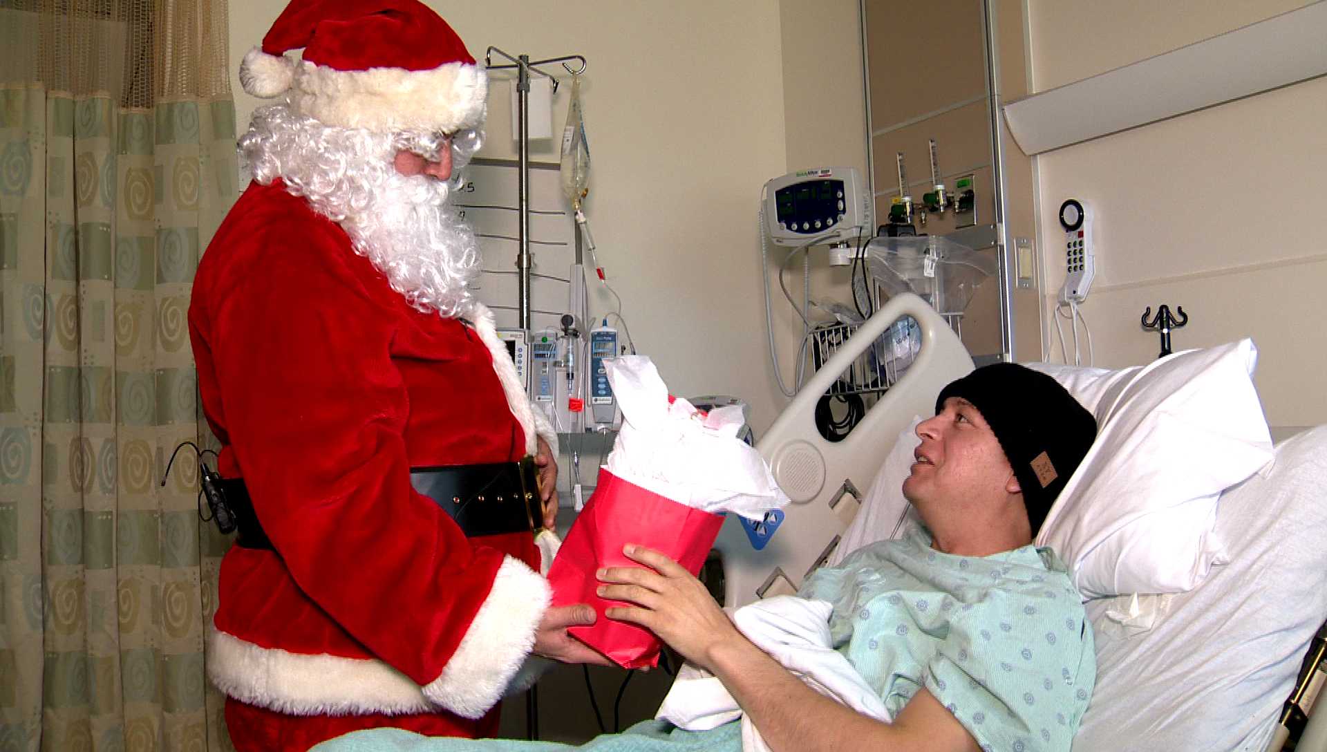 'We are going to make them smile': Staff lifts spirits in leukemia ward at Sacramento hospital