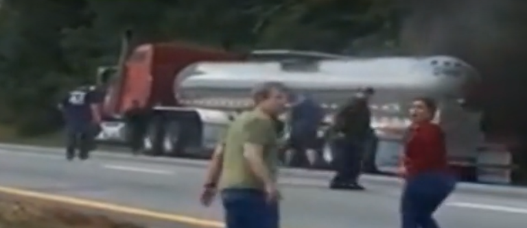 Good Samaritans help couple trapped under burning tanker