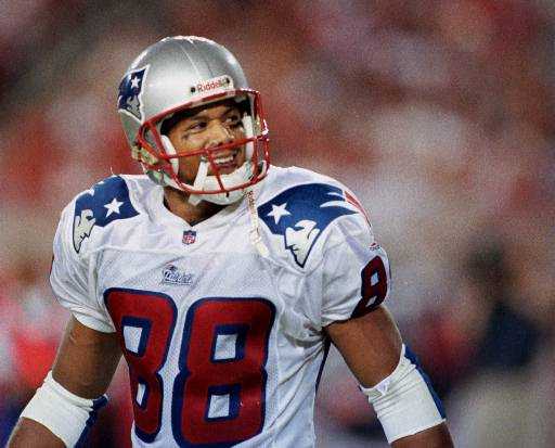 Former NFL wide receiver Terry Glenn dies in Texas crash, officials say