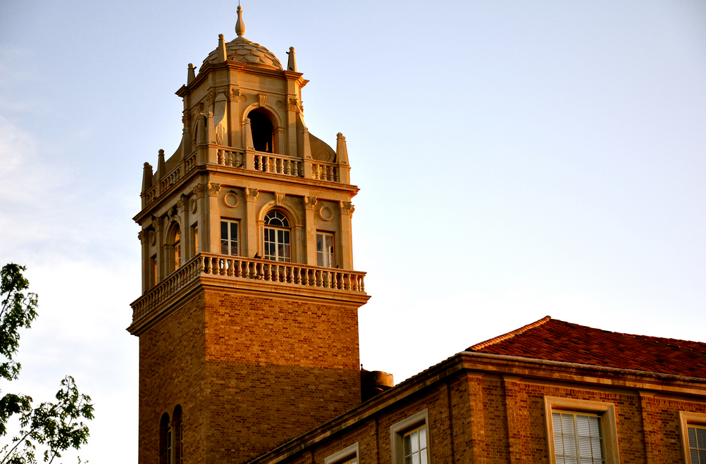 1 officer dead after shooting at Texas Tech, campus on lockdown