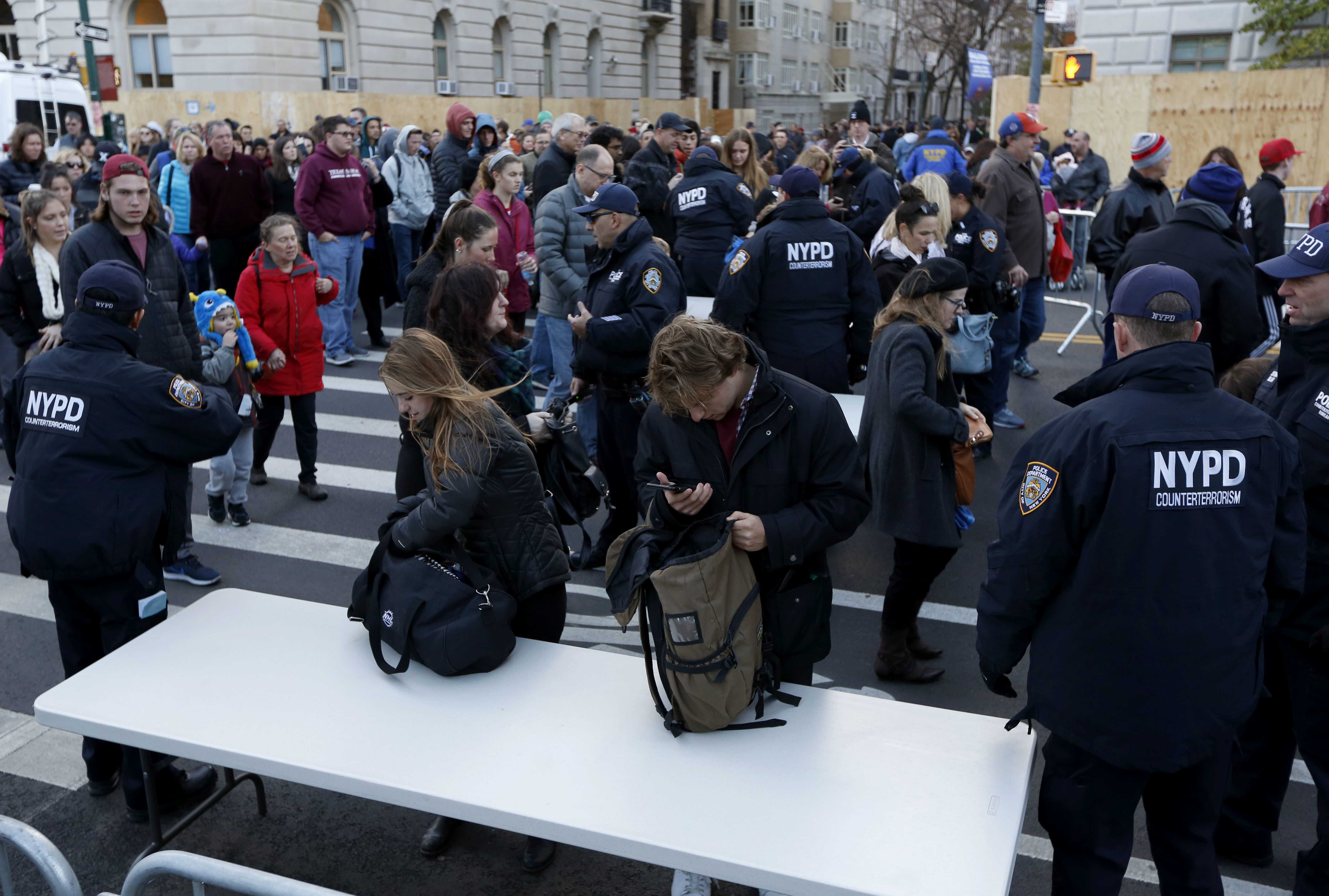 In terror-wary NYC, security tight for Thanksgiving parade