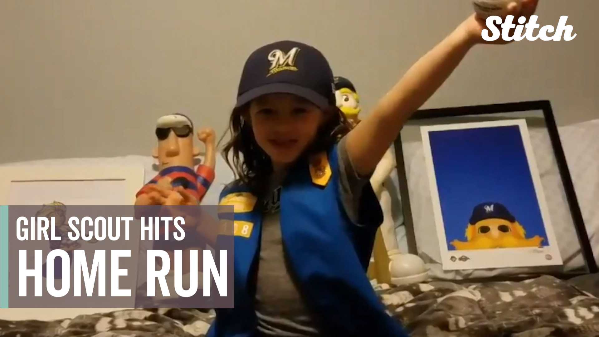 Cookie-selling Girl Scout hits home run on Twitter