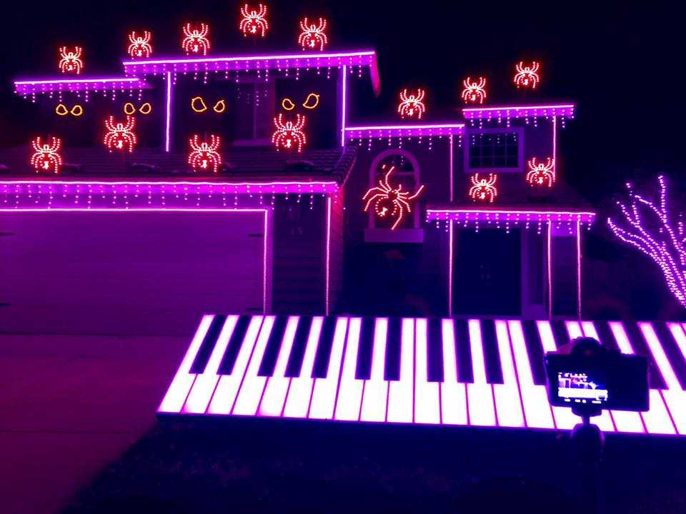 You have to see this incredible NorCal Halloween light display