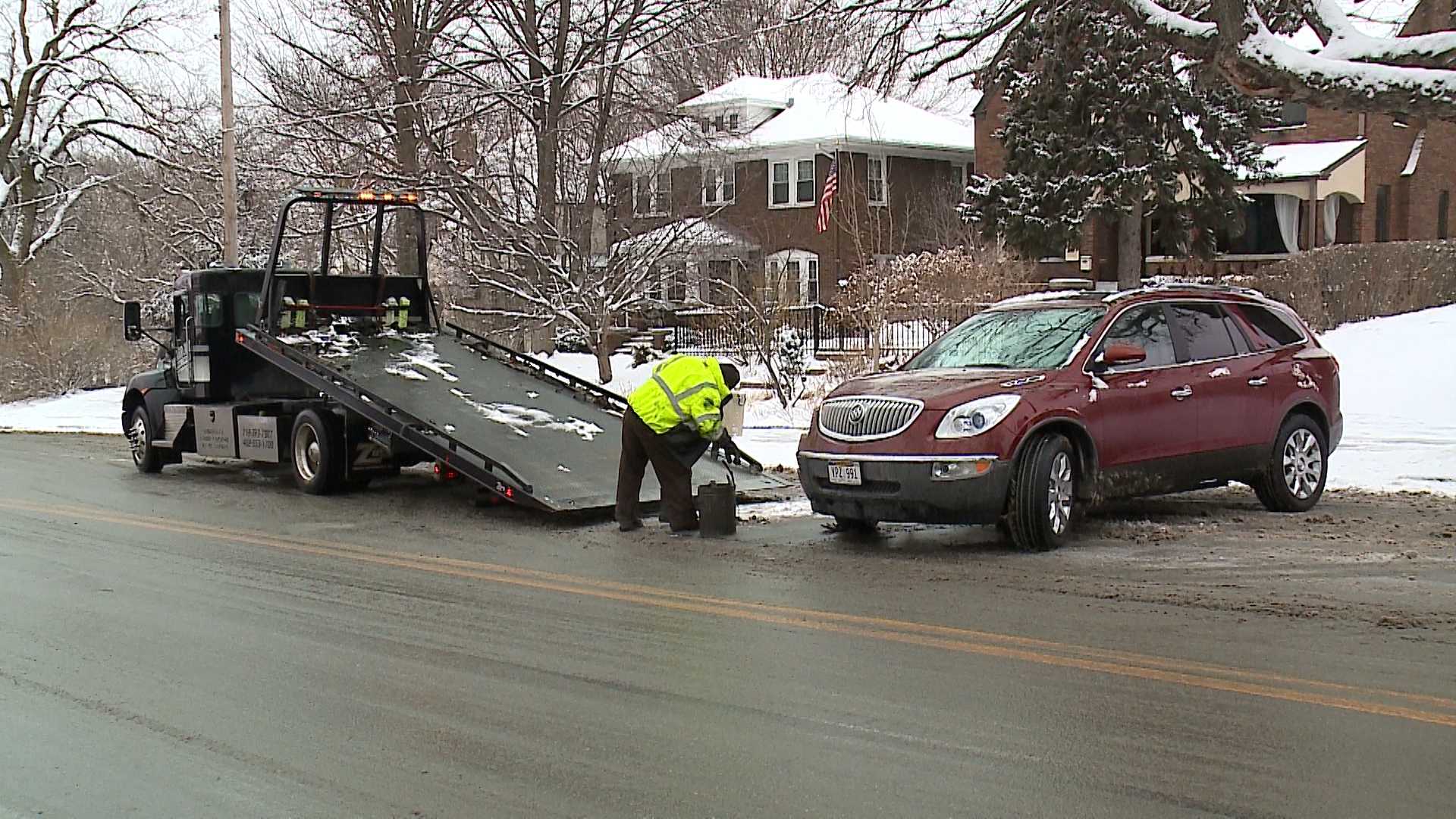 Extra tow truck drivers called in to keep up with Thursday accidents
