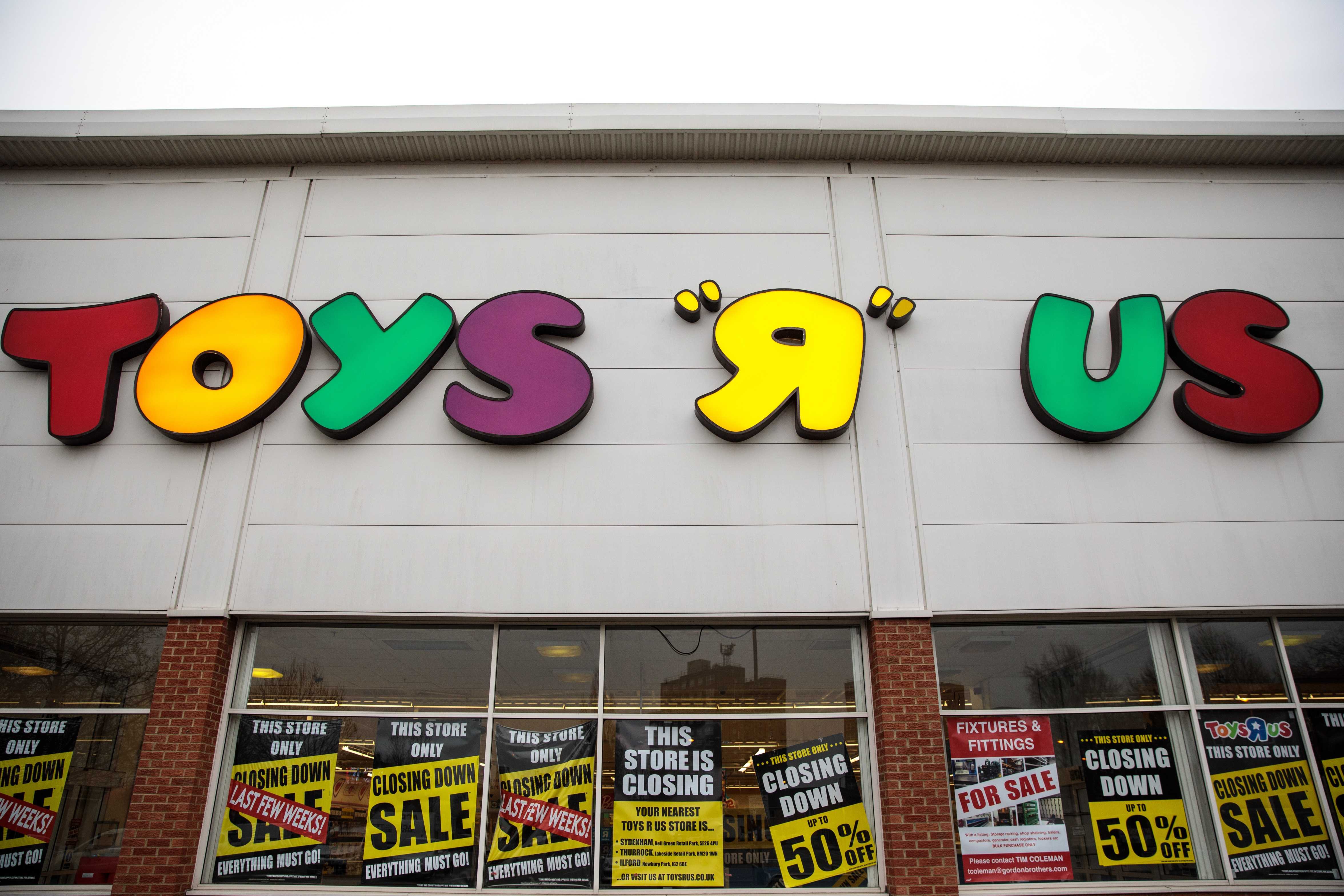 Report: Toys 'R' Us to close another 200 stores