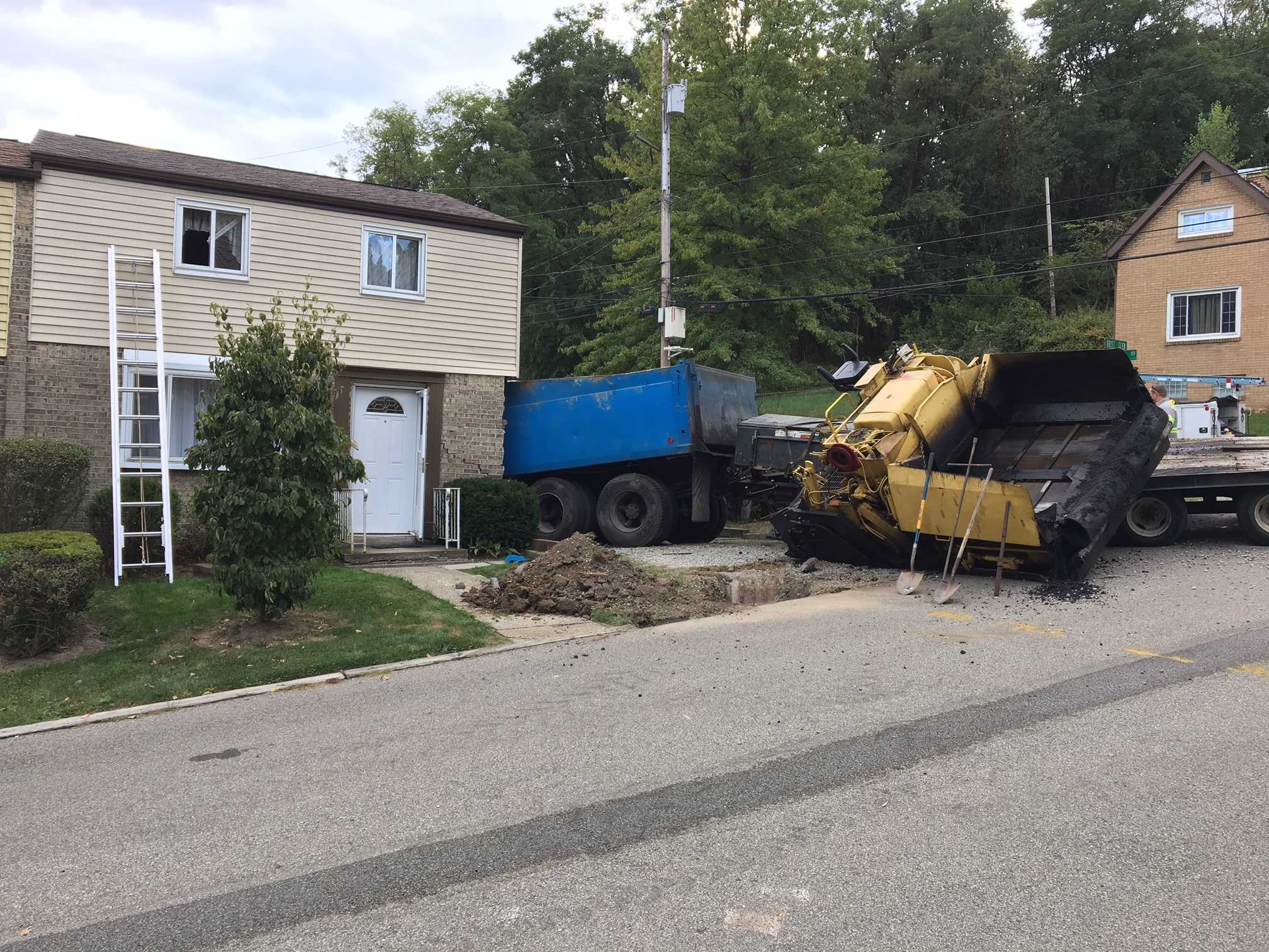 Truck crashes into house in Swissvale