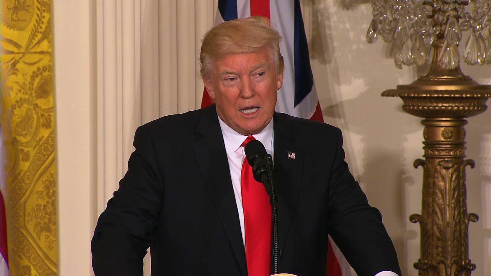 Trump announces order aimed at those facilitating trade with North Korea