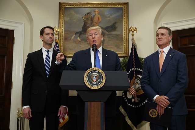 Trump joins with GOP senators to push immigration changes