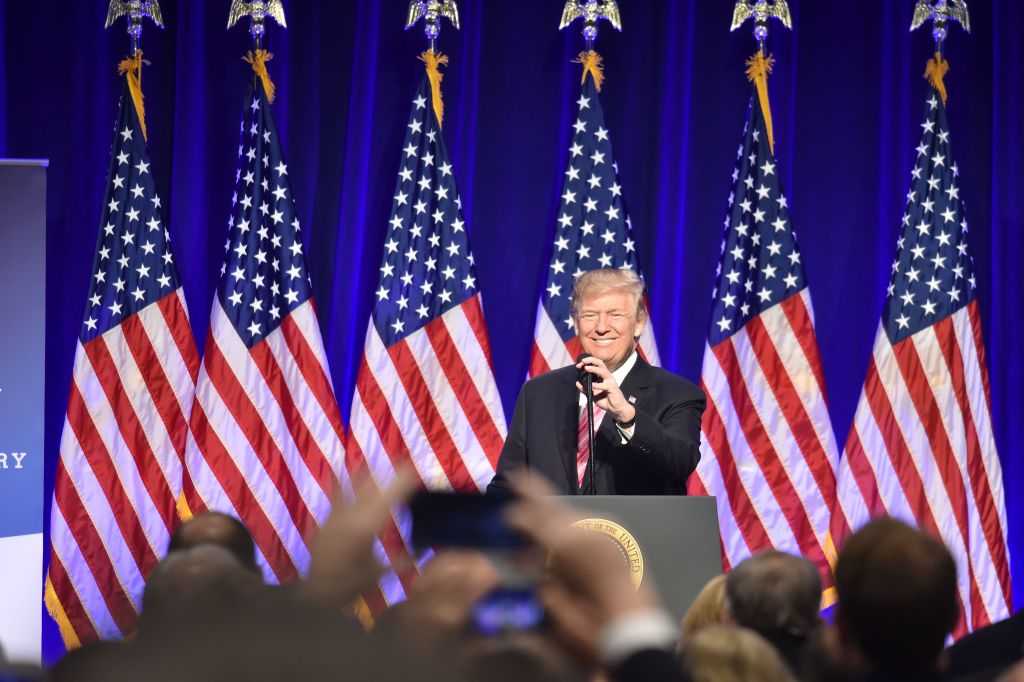 Trump tours Mississippi Civil Rights Museum amid boycotts, protests