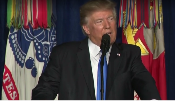 Trump returns to tax overhaul; appeal geared toward truckers