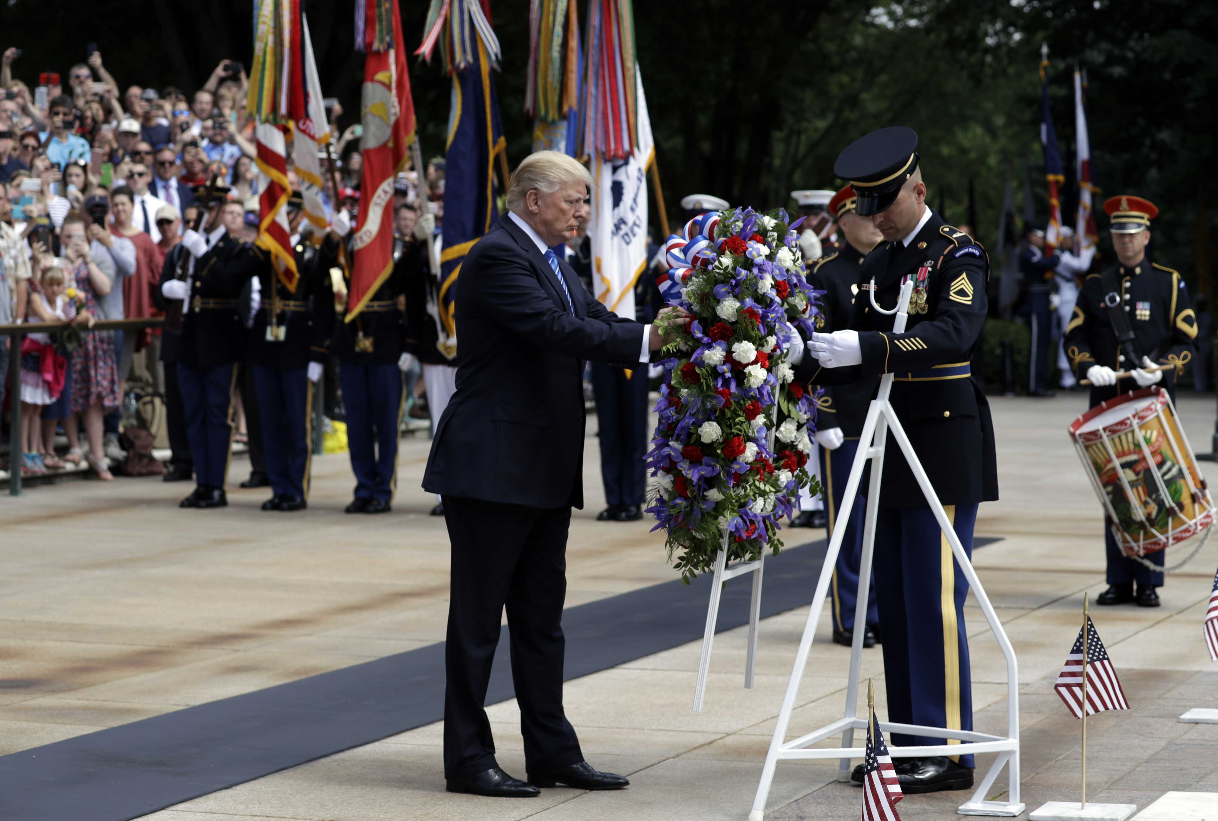 Trump honors fallen and families in Memorial Day address