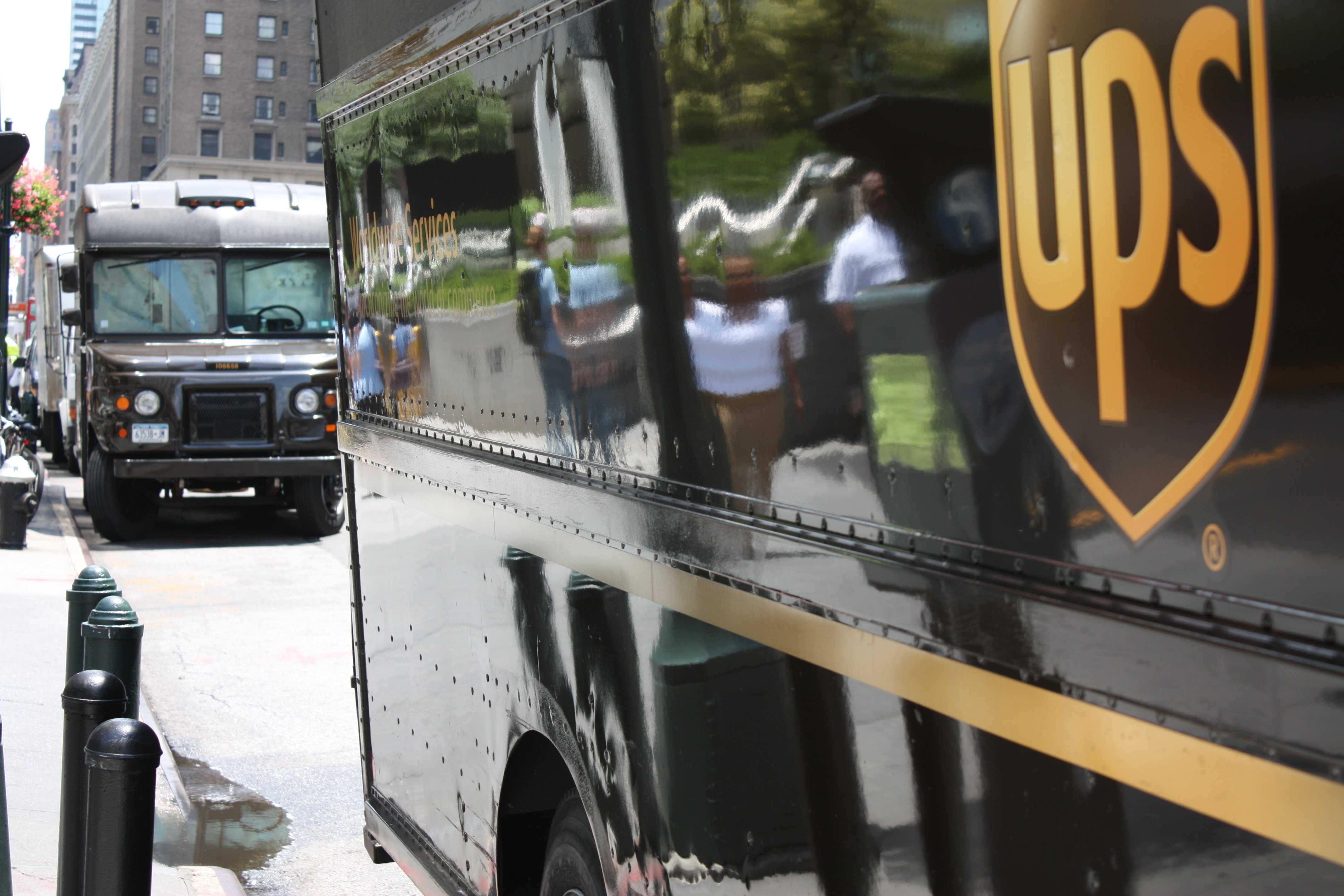 UPS offers $32 refund after reportedly losing track of document worth around $840K
