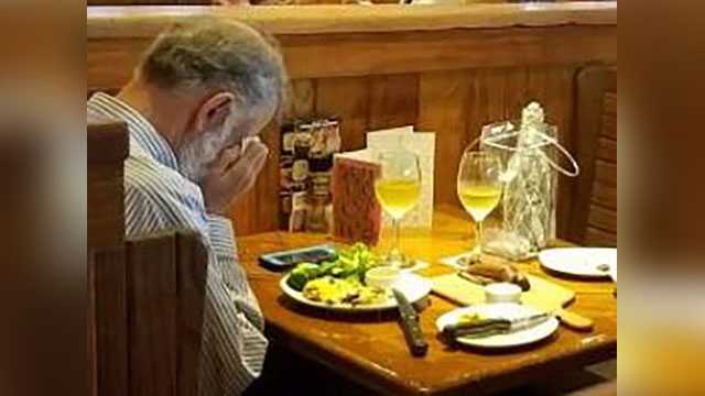 Widower's Valentine's Day meal with wife's ashes goes viral