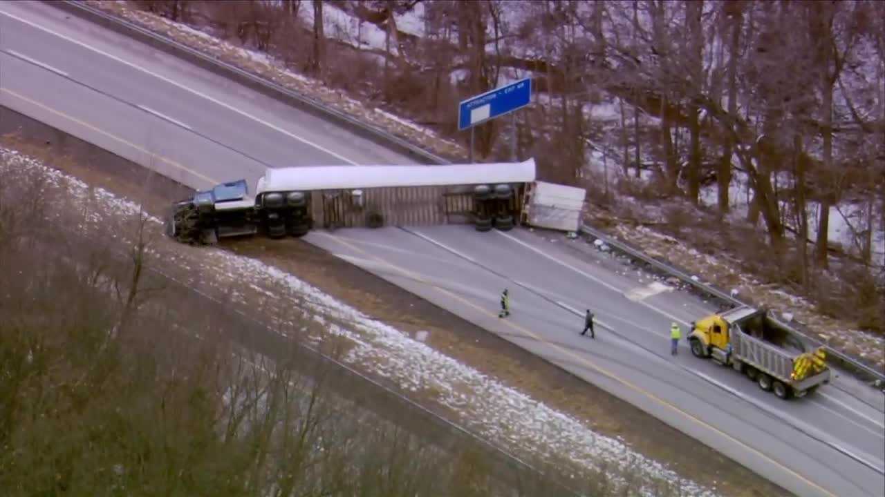 Tractor-trailer rollover keeps Interstate 79 South closed for hours