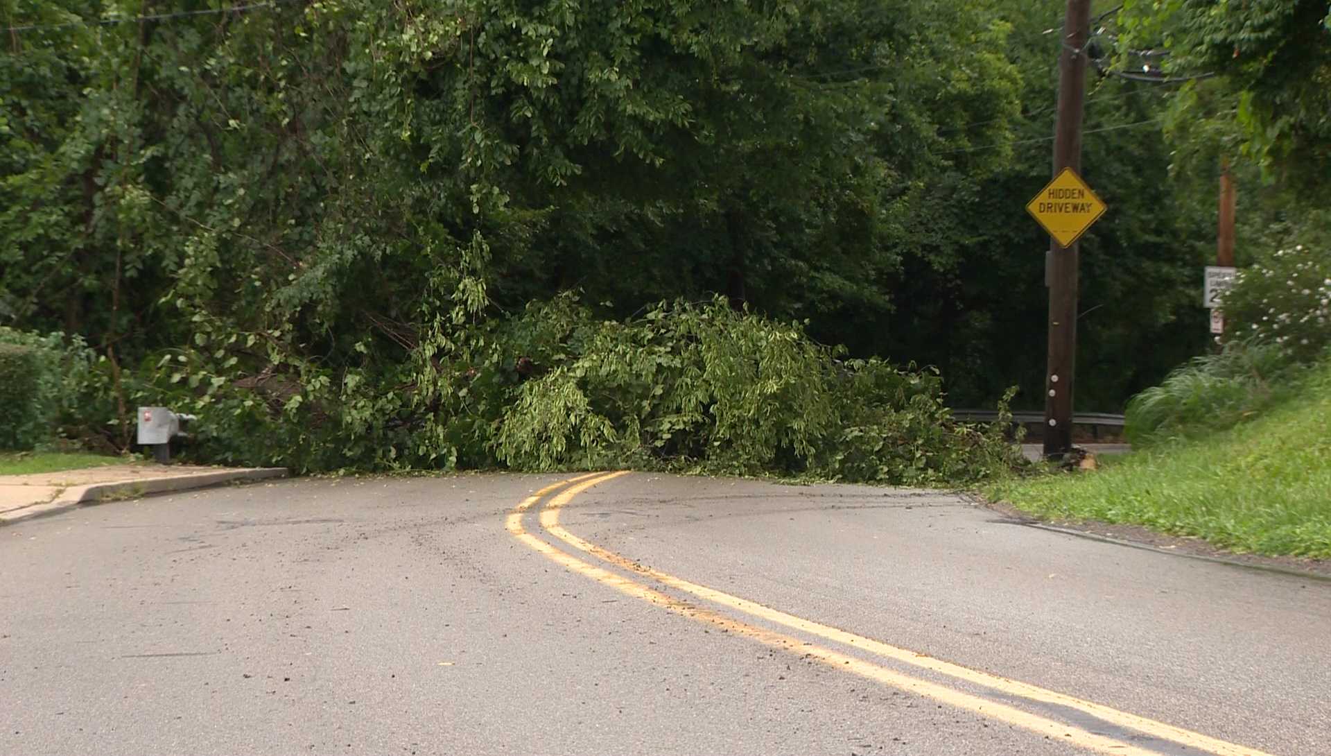 Severe storms knock out power to thousands across region