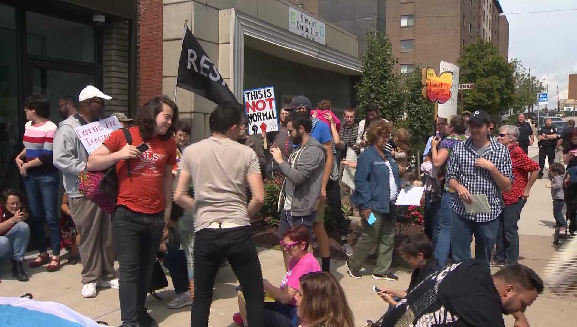 Defending 'Dreamers:' Protesters rally outside Murphy and Rothfus offices in Mt. Lebanon, Ross Township