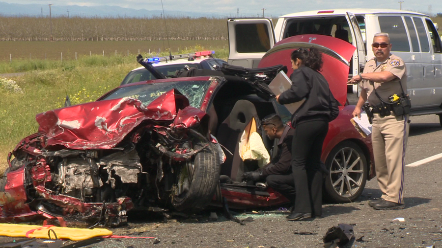 2 women killed in headon crash on I5 near Zamora