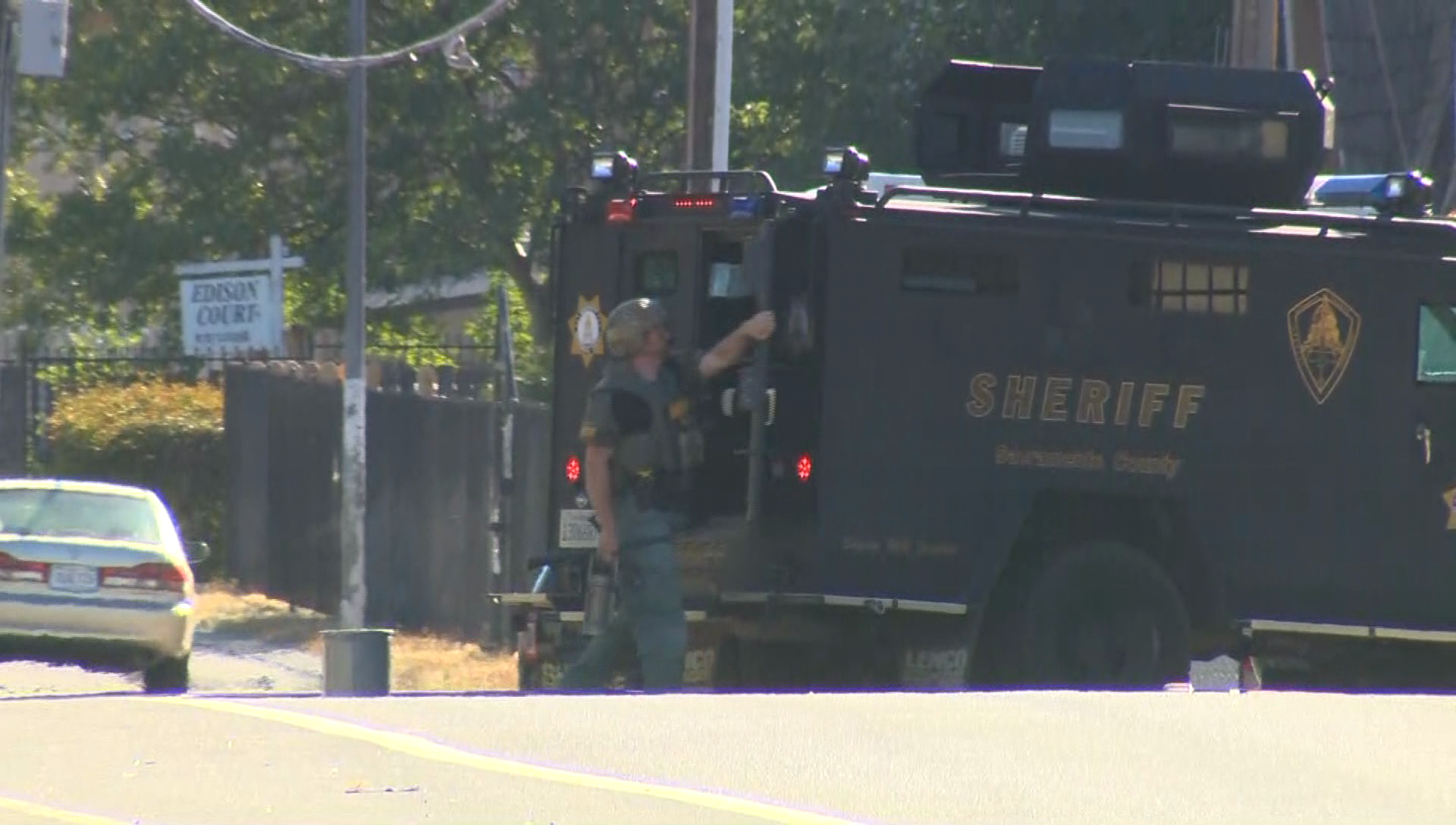 Arden standoff ends after man not found in apartment