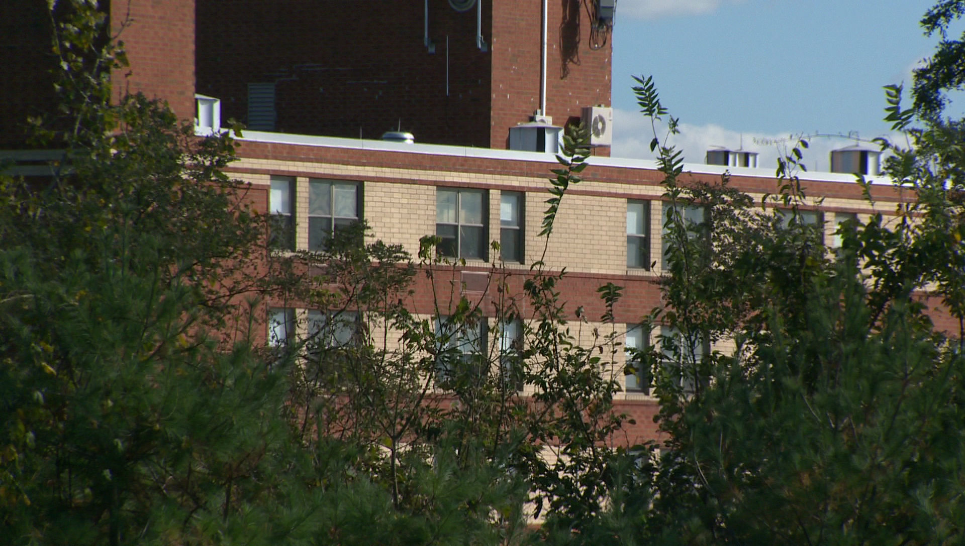 Woman dies after falling from 11th-floor window in Penn Hills