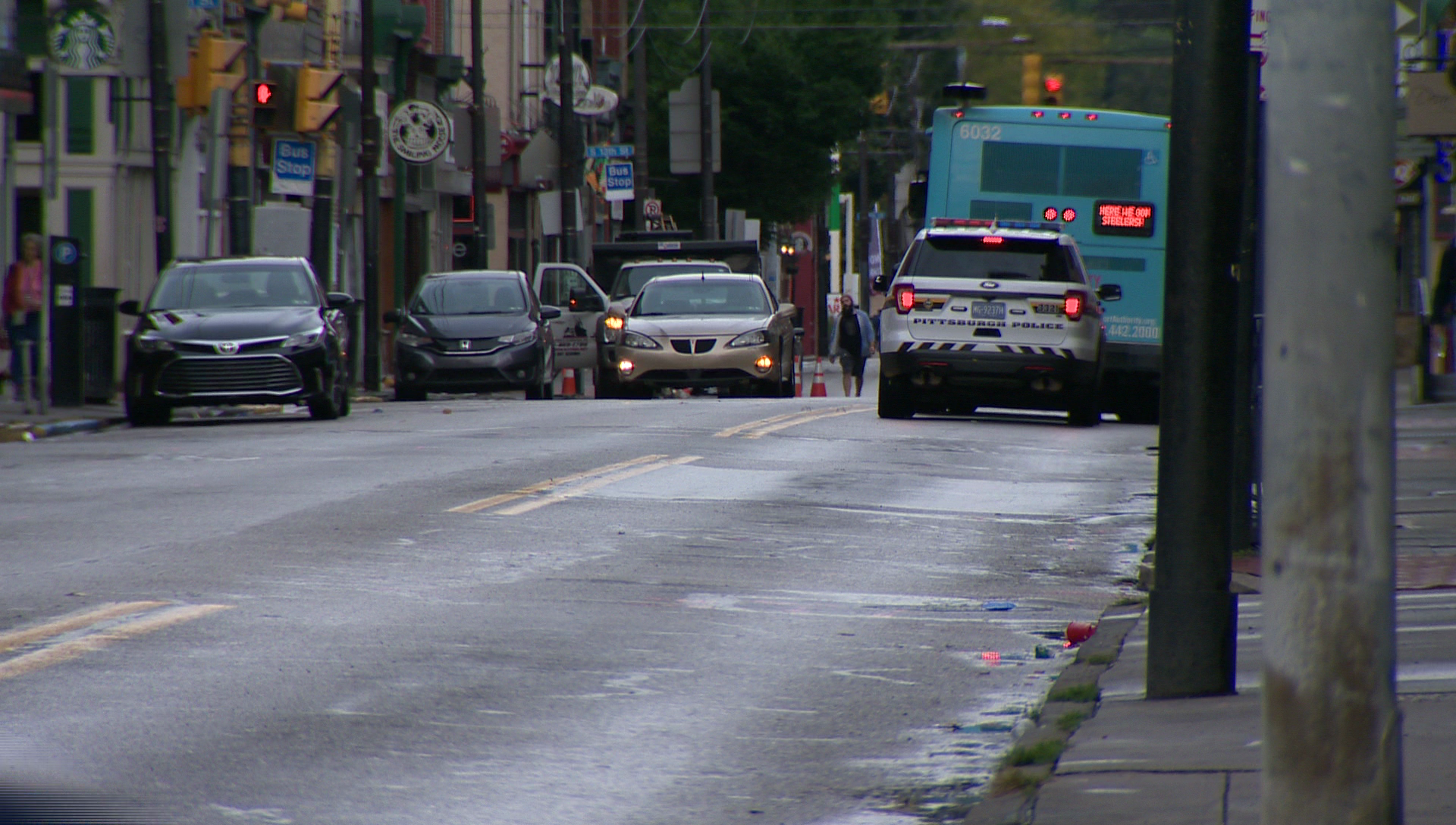 Police search for two men after food delivery driver shot in Arlington