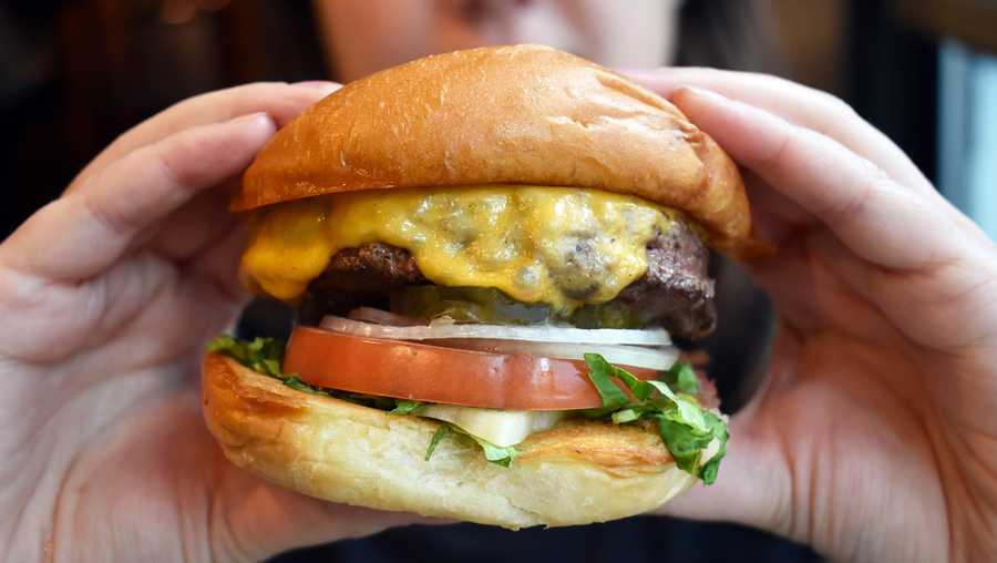 Wahlburgers Wahlburgers