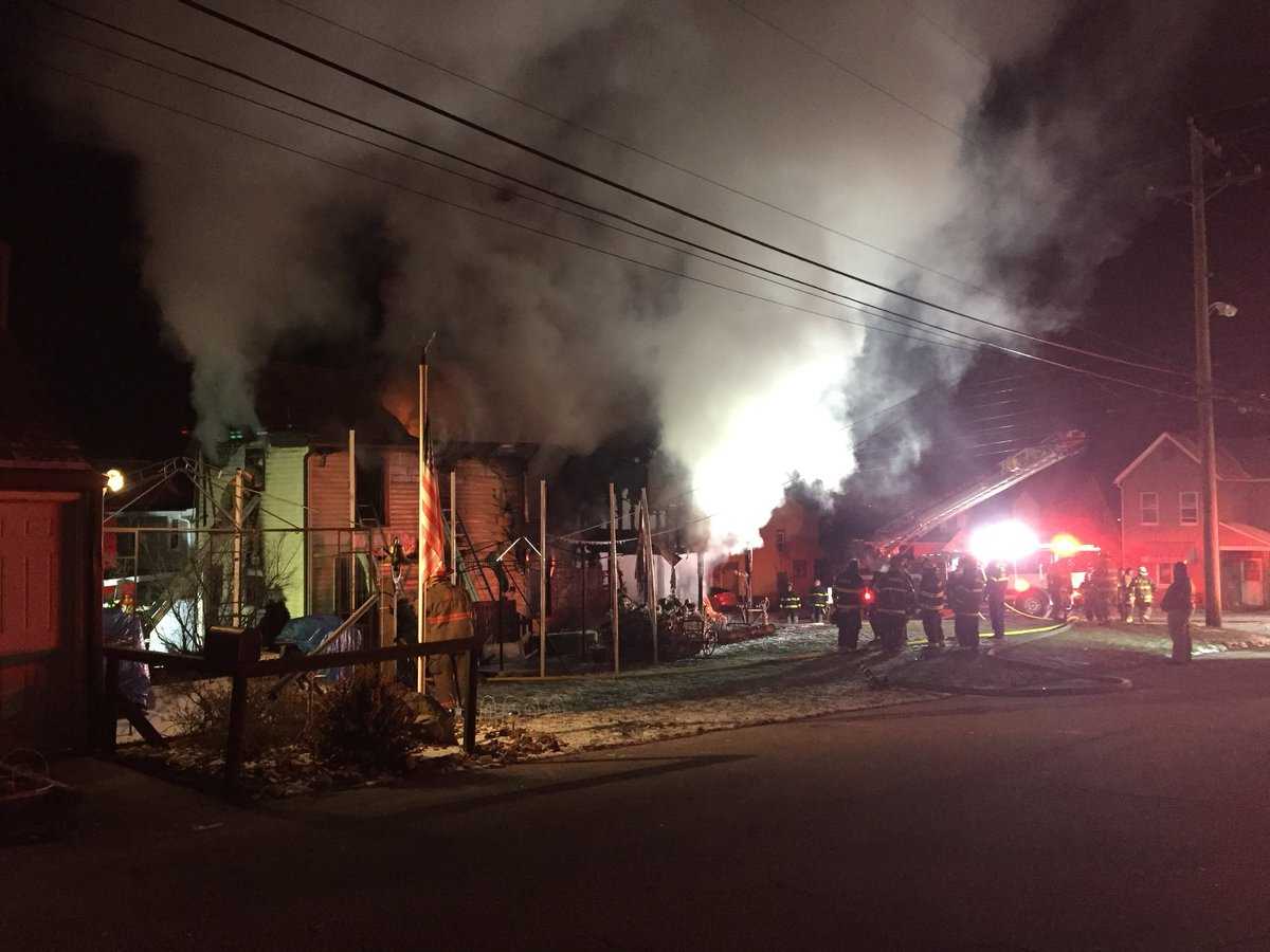Fire at White Oak home leaves 2 dead