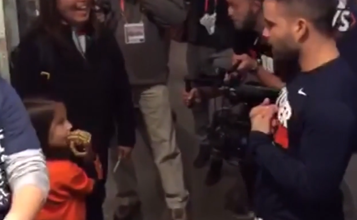 Girl with 3D-printed hand throws out the first pitch at World Series game