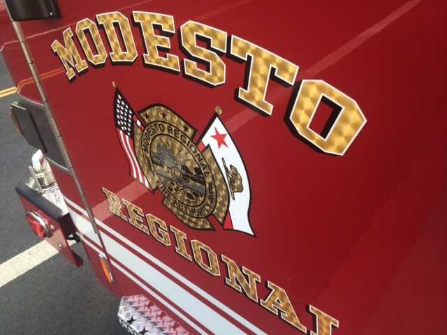 1 person killed, another hurt in house fire in Modesto