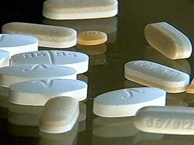 Oklahoma board suspends doctor whose patients died of overdoses