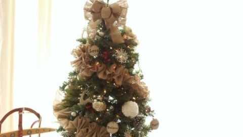 take your christmas tree down in 3 easy steps - When Are You Supposed To Take Your Christmas Tree Down take your christmas tree down in 3 easy steps - When Are You Supposed To Take Your Christmas Tree Down