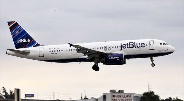 JetBlue will test facial-scanning as new boarding pass