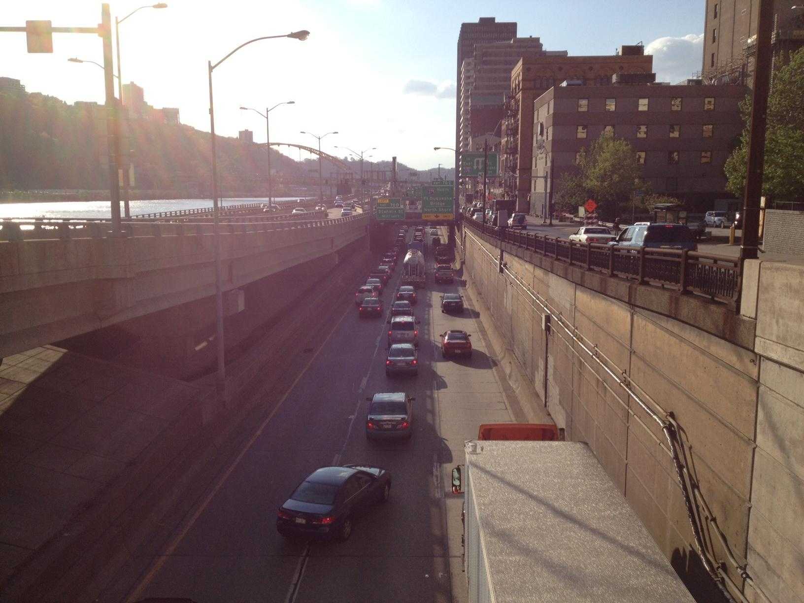 Westbound I-376 Parkway East Scheduled to Close Due to Flooding in Pittsburgh