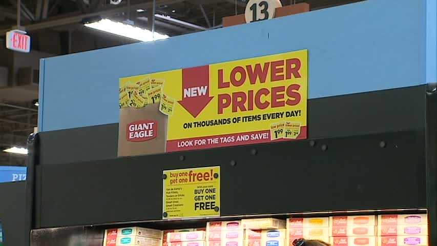 Giant Eagle customers stop shoplifting suspect, keep him there until cops come