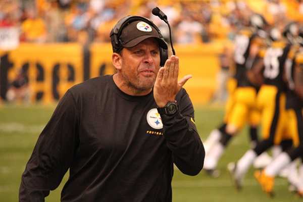 NFL's Todd Haley & Wife In NYE Bar Fight ... Coach Suffers Hip Injury
