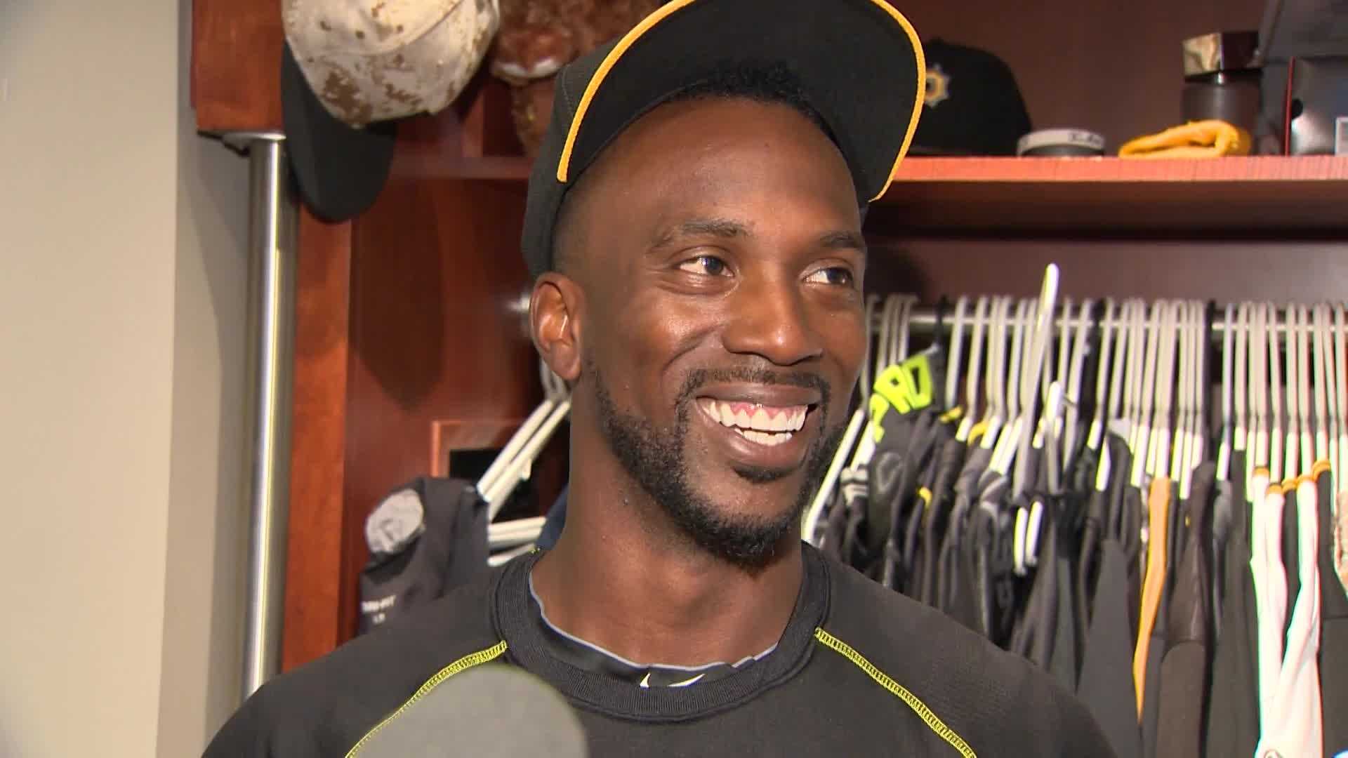 Andrew McCutchen announces wife's pregnancy on Twitter