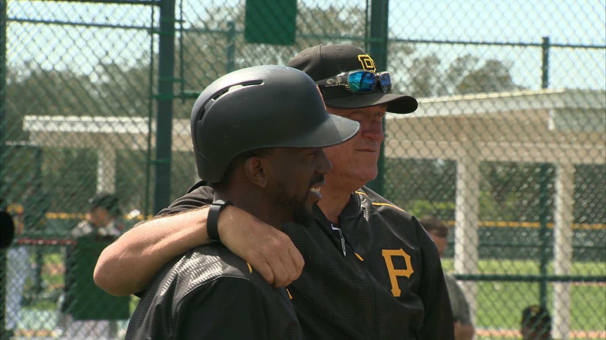 Pirates announce two trades on MLB trade deadline day