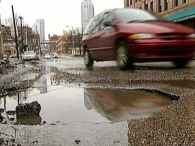 Winter warm-up means more potholes in Pittsburgh