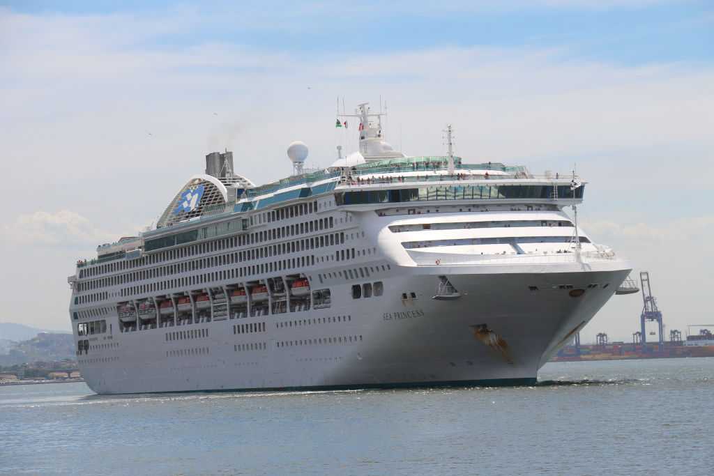 20,000 people are stuck on cruise ships because of Hurricane Harvey